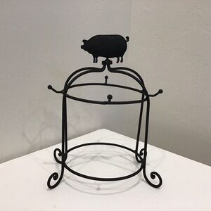 🐷 Rustic Black Metal Pig Mug Tree — Holds 4 Mugs & Bowls • Farmhouse Kitchen